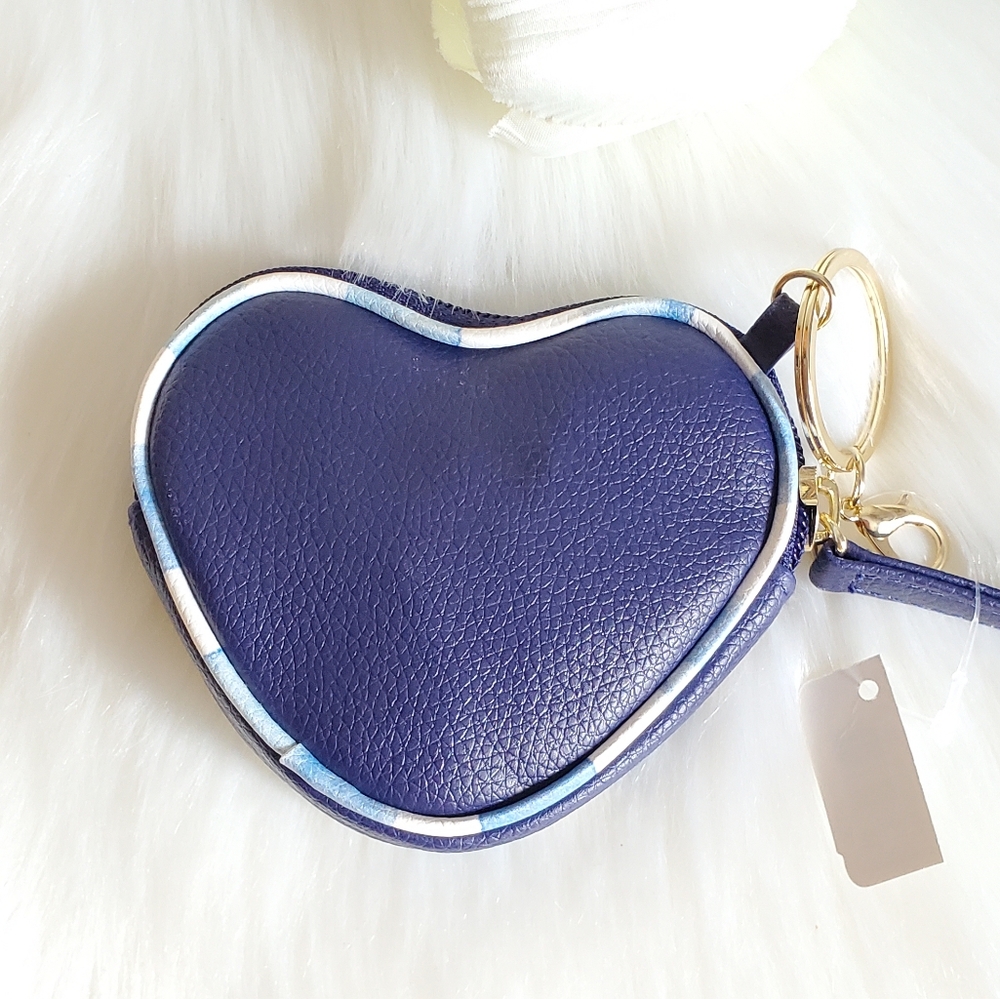 1 Availableā¤ļøBath and body works Coin Wallet/keychain - Picture 4 of 5